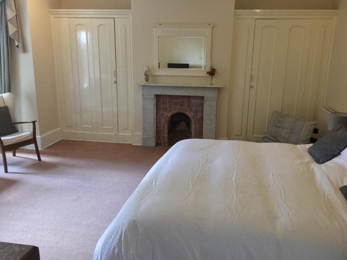 Berwick St James 스코틀랜드 로지 B&B 외부 사진